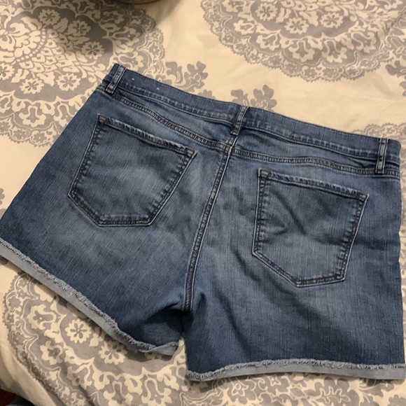 Loft outlet blue Jean shorts - Picture 4 of 5